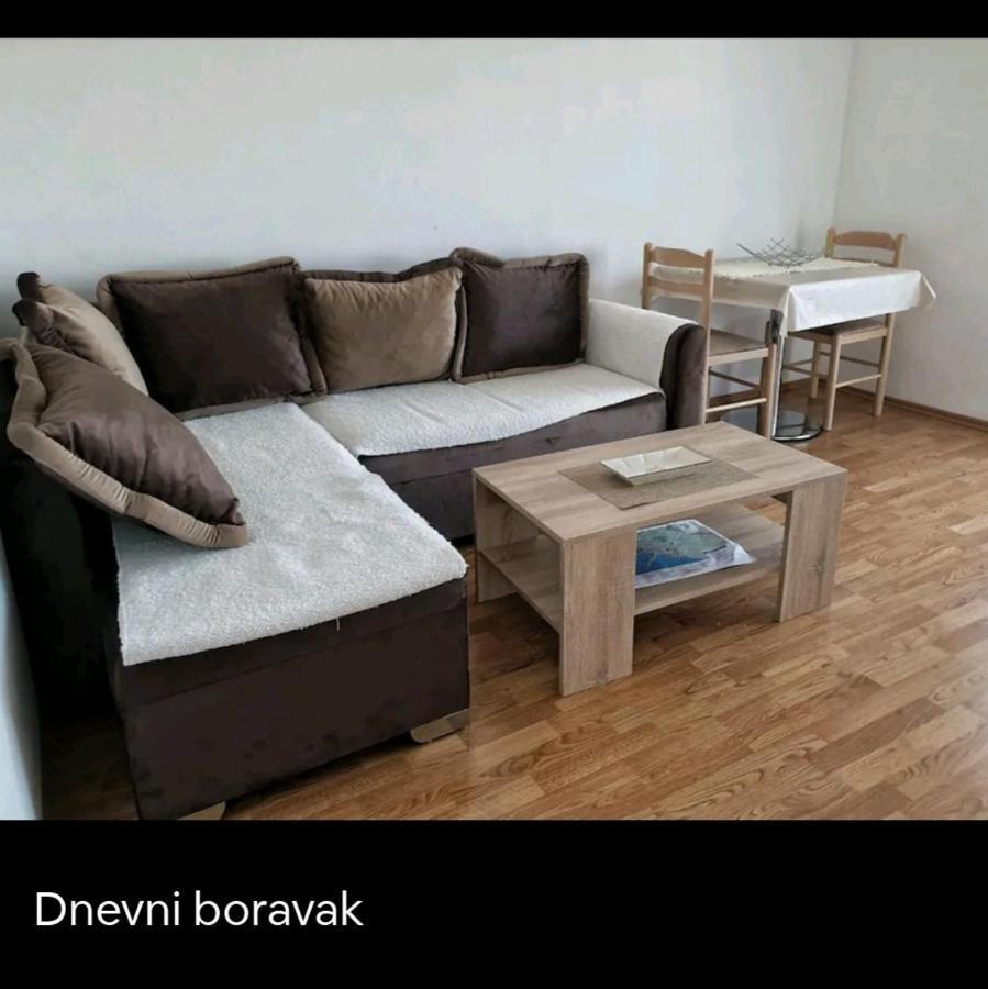 Apartman David - 65M² I Apartman Filip - 55M² Bar Bagian luar foto